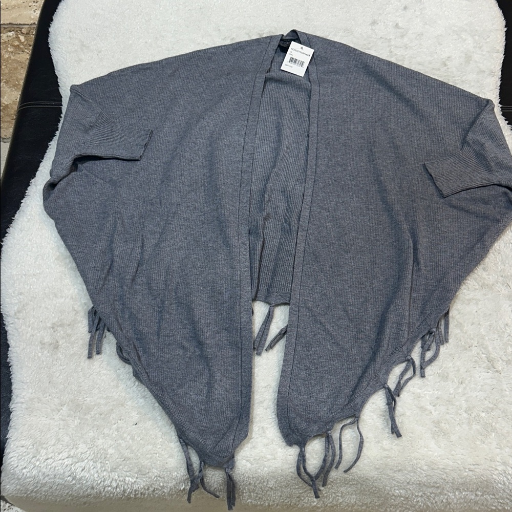ROFFE ACCESSORIES Open Fringe Knit In Grey - Picture 2 of 5